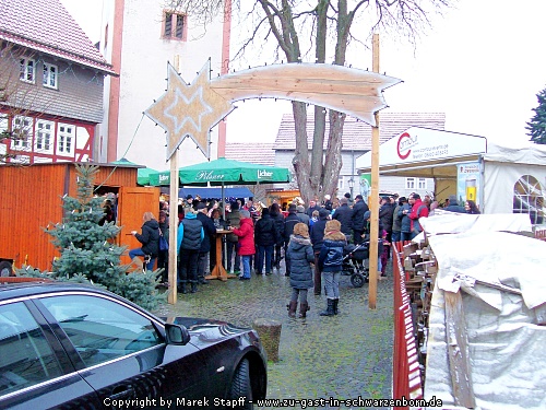 Eingang zum Weihnachtsmarkt